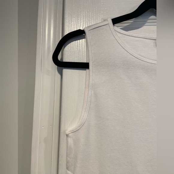 NWOT J. Crew Size XS White Mid Weight Scoop Neck Knit Cotton Tank Top - Picture 4 of 10